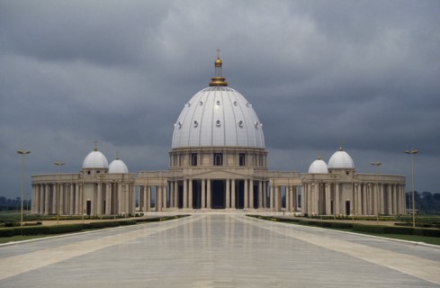 IVORY COAST, Architecture, Yamoussoukro Basilica