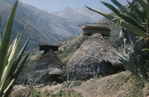 COLOMBIA, Sierra Nevada de Santa Marta, Kogi Tribe, Religious centre of Mamarongo; well preserved