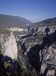 FRANCE, Provence Cote d’Azur, Var, View along Verdon gorge Westwards
