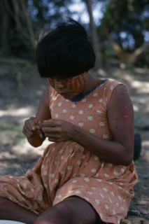 COLOMBIA, Llanos Plains, Rio Meta Arauca, "rio Meta ""Tree Camp"". Cuiva woman  Yanakwa's wife