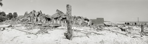 INDIA, Tamil Nadu, A fishing village lies destroyed by the Indian Ocean Tsunami of December 26th