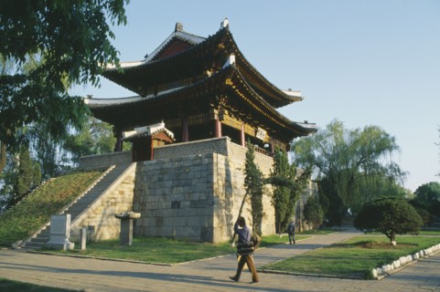 NORTH KOREA, Pyongyang, Taedong Gate.  Old city gate with two tiered roof.