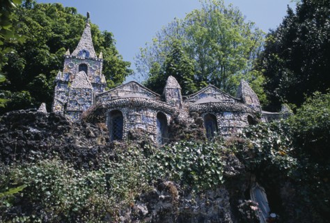 UNITED KINGDOM, Channel Islands, Guernsey, St Andrews. Les Vauxbelets.The Little Chapel surrounded