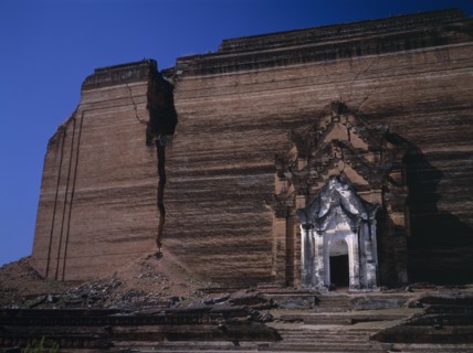 MYANMAR, Mingun, Mingun Paya exterior facade of unfinished pagoda begun in 1790 which suffered