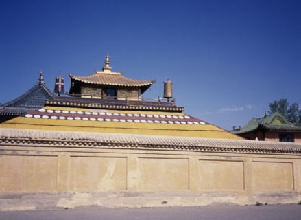 MONGOLIA, Ulan Bator, Ganden Monastery exterior.