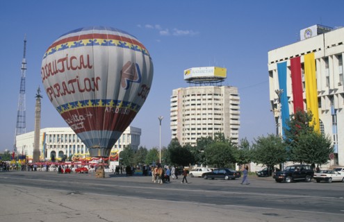 KAZAKHSTAN, Almatr, Hot air balloon as part of the ‘Kazakhstan Day’ celebrations..