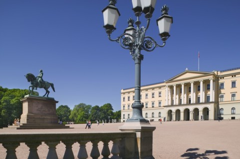 NORWAY, Oslo, Det Kongelige Slott (the Royal Palace).