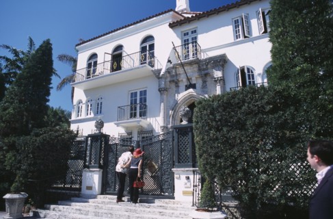 USA, Florida, Miami, South Beach. Ocean Drive. Gianni Versace’s Mansion Casa Casuarina.  Man and