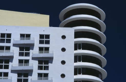 USA, Florida, Miami, South Beach. Old meets new; Art Deco and modern architecture dominate the