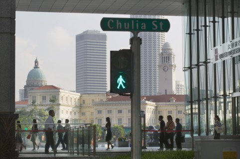 SINGAPORE, CBD, Office staff walking to work in the central business district.