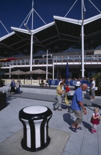 ENGLAND, Hampshire, Portsmouth, Gunwharf Keys. Waterfront restaurants and bars overlooking the