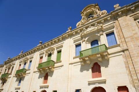 MALTA, Valletta, The waterfront redevelopment of old Baroque Pinto wharehouses below the bastion