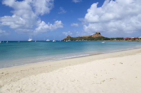 WEST INDIES, St Lucia, Gros Islet , Pigeon Island National Historic Park seen from a nearby beach