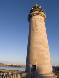 ENGLAND, West Sussex, Shoreham-by-Sea, Lighthouse on Kingston Beach next to Shoreham Harbour in