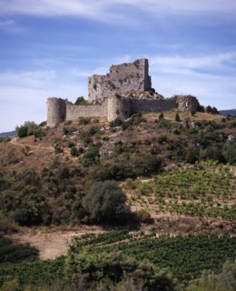 FRANCE, Languedoc-Roussillon, Aude, Chateau de Aguilar.  Ruins of twelth Century Cathar castle set