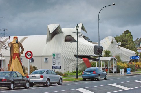 NEW ZEALAND, NORTH ISLAND, WAIKATO, "TIRAU, A CORRUGATED IRON SHEPERD LEFT AT THE ENTRANCE TO TIRAU