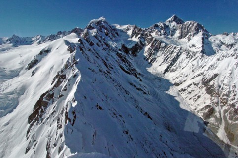 NEW ZEALAND, SOUTH ISLAND, WEST COAST, "MOUNT COOK NATIONAL PARK, AERIAL VIEW OF MOUNTAIN RIDGE
