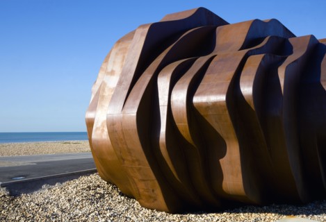 ENGLAND, West Sussex, Littlehampton, The rusted metal structure of the fish and seafood restaurant