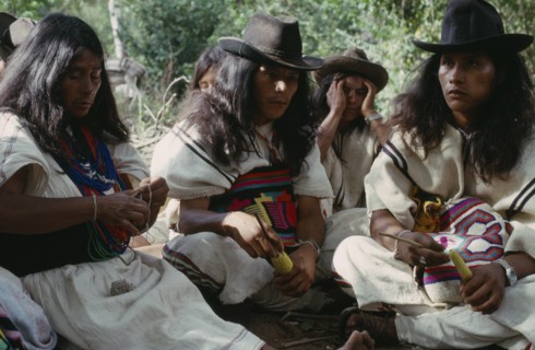 COLOMBIA, Sierra Nevada de Santa Marta, Ika, Ika widow and sons at mortuary rites being performed