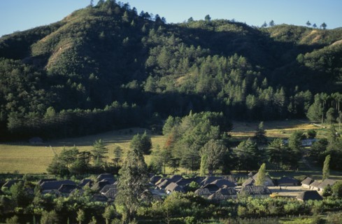 COLOMBIA, Sierra Nevada de Santa Marta, Nabusimake, Present Ika Administrative Centre of