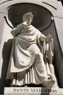 ITALY, Tuscany, Florence, Statue of the poet and writer Dante Allighieri in the Vasari Corridor