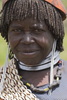 ETHIOPIA, Lower Omo Valley, Key Afir, "Weekly Market, Banner woman  "