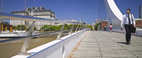 URUGUAY, Buenos Aires, Footbridge in Puerto Madero.