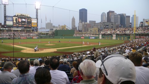 USA, Pennsylvania, Pittsburg, "PNG Stadium, major league baseball, Pirates vs San Francisco Giants,