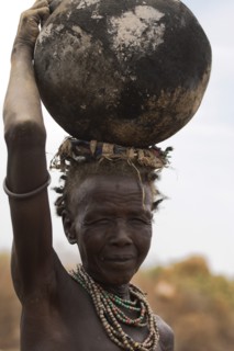 ETHIOPIA, Lower Omo Valley, Village near Omorate, Dassanech people