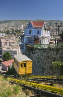 CHILE, Valparaiso,  Ascensor Artilleria. Jon Hicks.