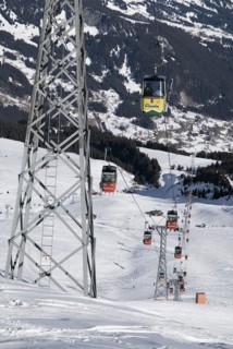 SWITZERLAND, Bernese Oberland, Grindelwald, The Mannlichen Cable Car in motion as it rises from