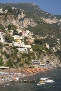 20093631 ITALY Campania Positano General view of Spiaggia Grande backed by Amalfi Coast