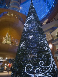 IRELAND, North, Belfast, Victoria Square shopping centre decorated for Christmas.