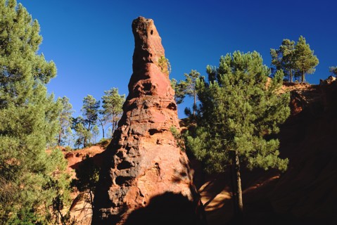FRANCE, Provence Cote d’Azur, Le Sentier des Ocres (The Ochre Footpath) , "A tall thin, eroded rock