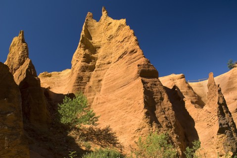 FRANCE, Provence Cote d’Azur, Vaucluse, Colorado Provencal.  Cheminee de Fee or Fairy Chimneys.
