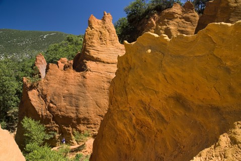 FRANCE, Provence Cote d’Azur, Vaucluse, Colorado Provencal.  Cheminee de Fee or Fairy Chimneys.