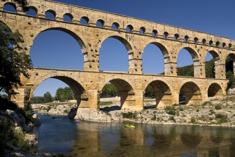 FRANCE, Provence Cote d’Azur, Gard, Pont du Gard.  View from west side of the Roman aqueduct in