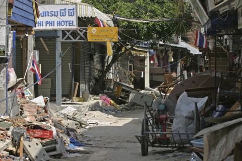 THAILAND, Koh Phi Phi, "Phi Phi on the 11th day after the tsunami hit, shattered shops restuarants