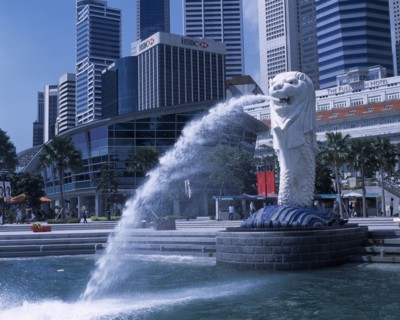 SINGAPORE, Merlion Park, "Merlion statue in Merlion Park with HSBC bank , The Fullerton Hotel and