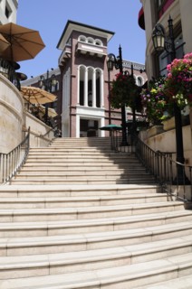 USA, California, Los Angeles, Rodeo Drive. Spanish steps leading to Two Rodeo shopping alley