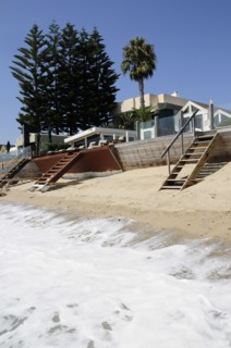 USA, California, Los Angeles, "Beachfront houses, Malibu Colony, Malibu"