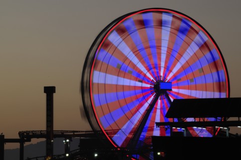 USA, California, Los Angeles, "Ferris wheel on the pier shilhoutted at night, Santa Monica"
