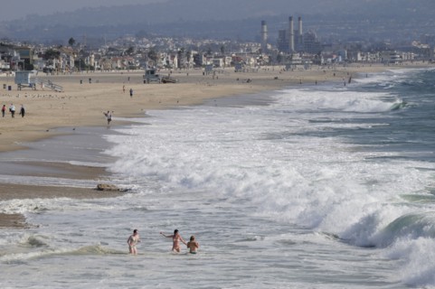 USA, California, Los Angeles, "Beach views with surf, Manhattan Beach"