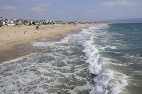 USA, California, Los Angeles, "Beach views with surf, Manhattan Beach"