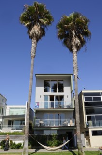 USA, California, Los Angeles, "Beach front houses, Venice Beach"