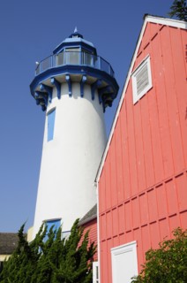 USA, California, Los Angeles, "Lighthouse & colourful buildings, Fishermen's Village, Marina Del