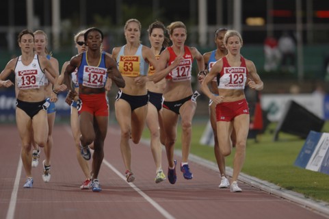 SPORT, Athletics, Track, " Female athletes running in pack. 2006 Commonwealth Games, Melbourne,