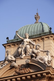 Poland, Krakow, female sculptures on the Juliusz Slowacki Theatre.