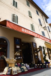 ITALY, Tuscany, Montalcino, Val D'Orcia Brunello di Montalcino Enoteca or wine shop with dispaly of