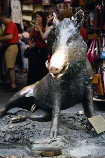 ITALY, Tuscany, Florence, The 17th century bronze fountain called Il Porcellino in the Mercato